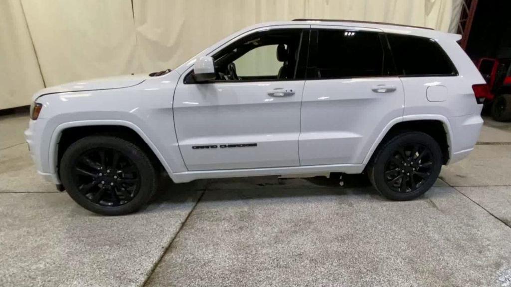 used 2020 Jeep Grand Cherokee car, priced at $31,219