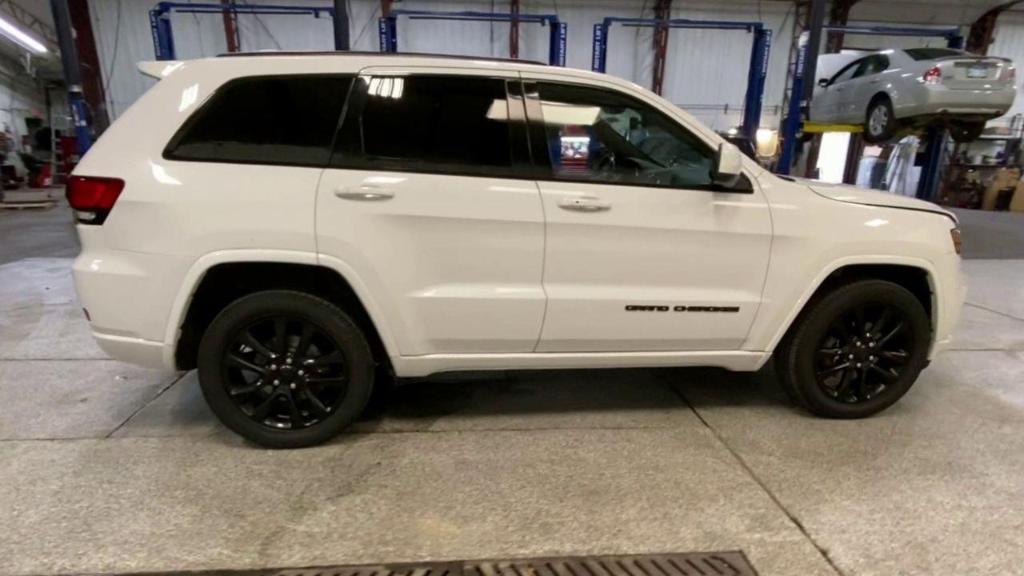 used 2020 Jeep Grand Cherokee car, priced at $30,299