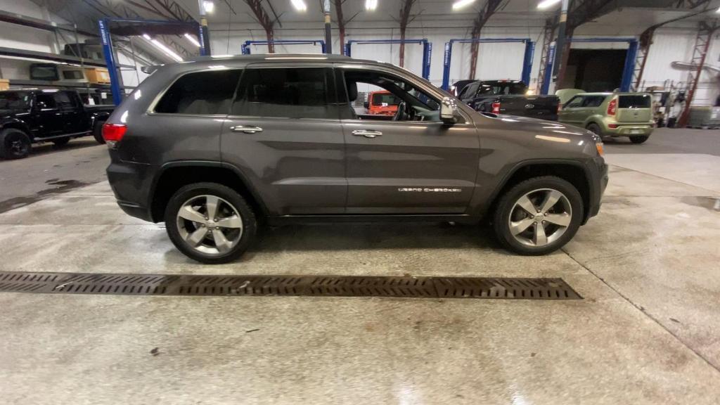 used 2014 Jeep Grand Cherokee car, priced at $14,999