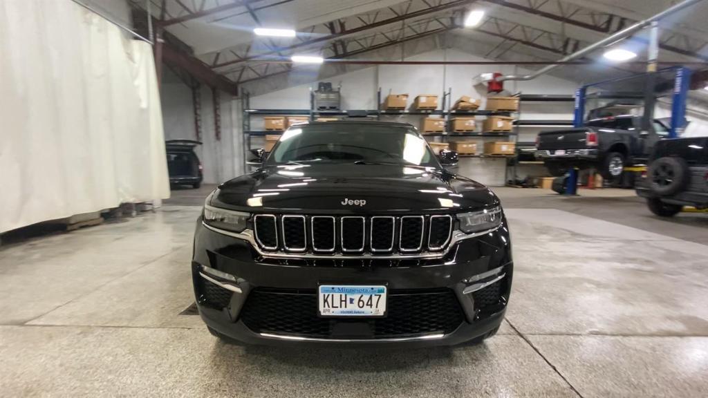 used 2022 Jeep Grand Cherokee car, priced at $33,999