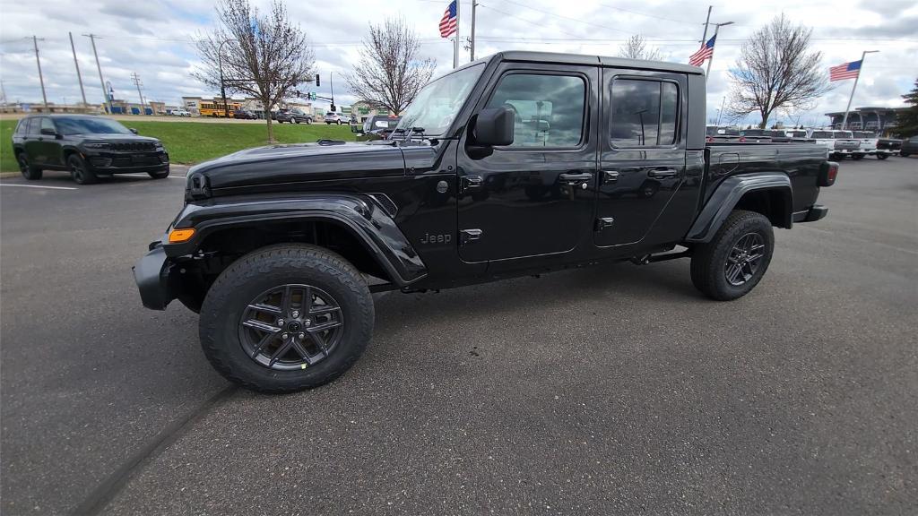 new 2024 Jeep Gladiator car, priced at $42,655