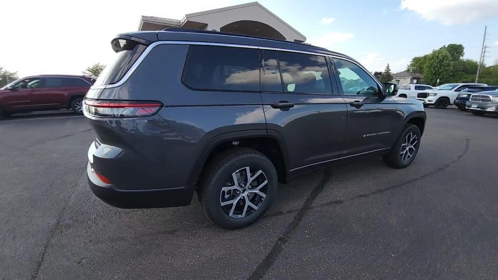 new 2024 Jeep Grand Cherokee L car, priced at $44,439