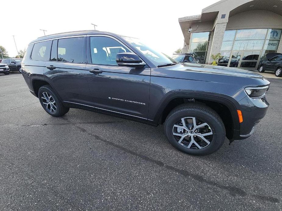 new 2024 Jeep Grand Cherokee L car, priced at $44,439