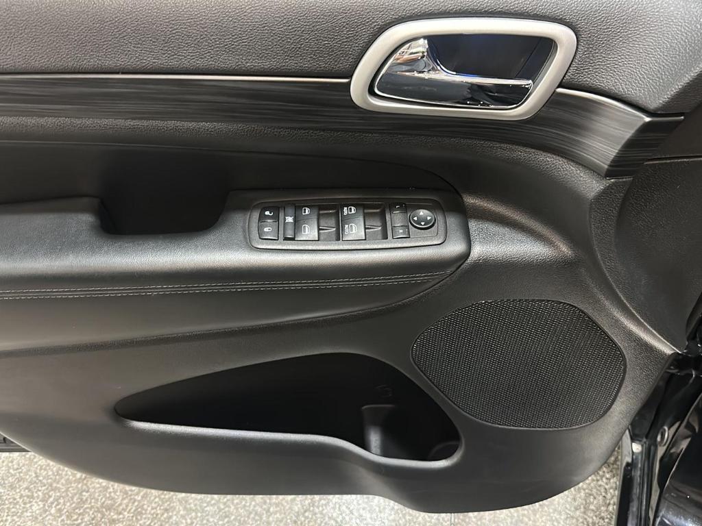 used 2022 Jeep Grand Cherokee WK car, priced at $28,999