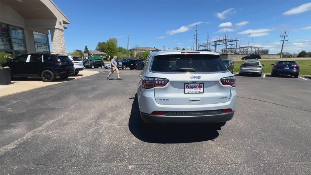 new 2024 Jeep Compass car, priced at $29,288