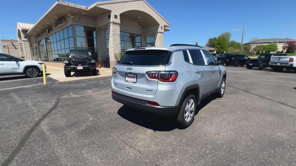 new 2024 Jeep Compass car, priced at $30,888