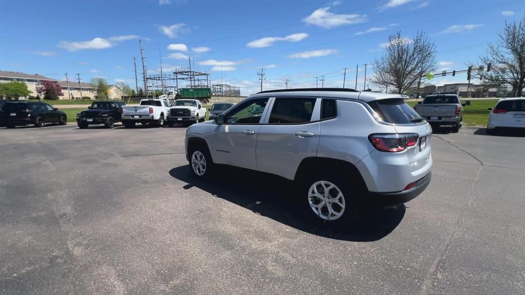 new 2024 Jeep Compass car, priced at $30,888