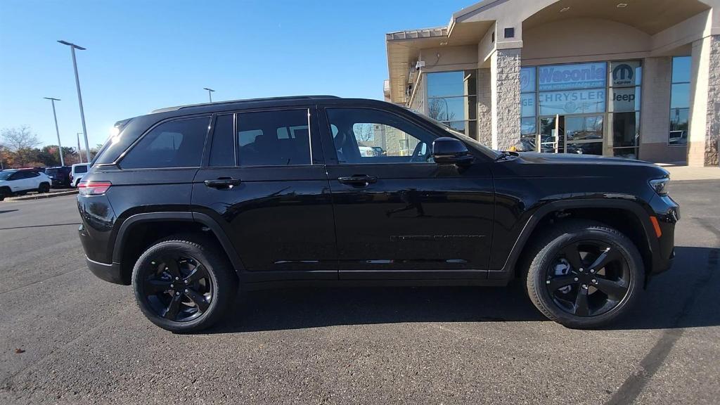 new 2025 Jeep Grand Cherokee car, priced at $50,855