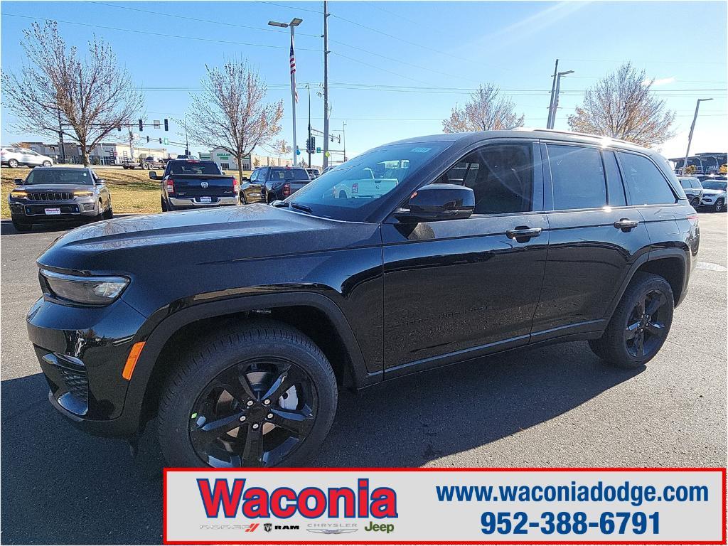 new 2025 Jeep Grand Cherokee car, priced at $49,155