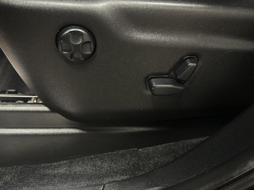 used 2011 Jeep Grand Cherokee car, priced at $11,999