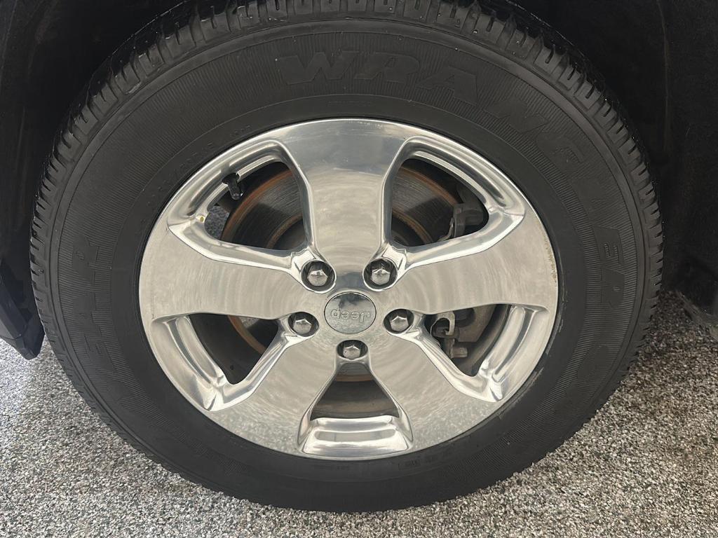 used 2011 Jeep Grand Cherokee car, priced at $11,999