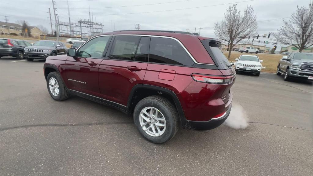 new 2025 Jeep Grand Cherokee car, priced at $40,782