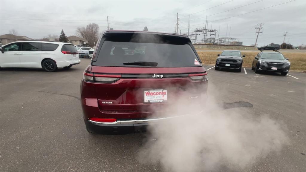 new 2025 Jeep Grand Cherokee car, priced at $40,782