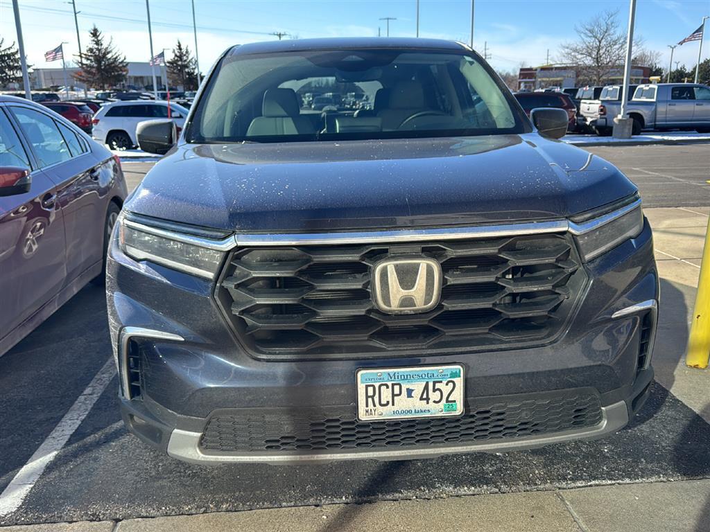 used 2025 Honda Pilot car, priced at $42,988