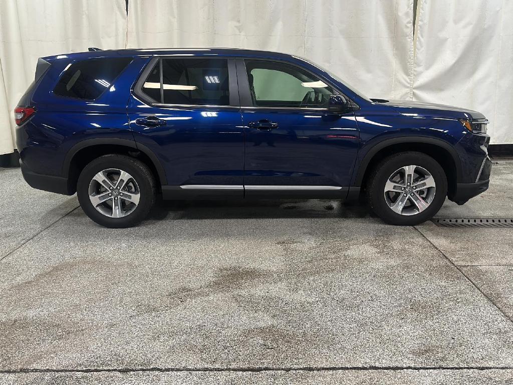 used 2025 Honda Pilot car, priced at $42,988