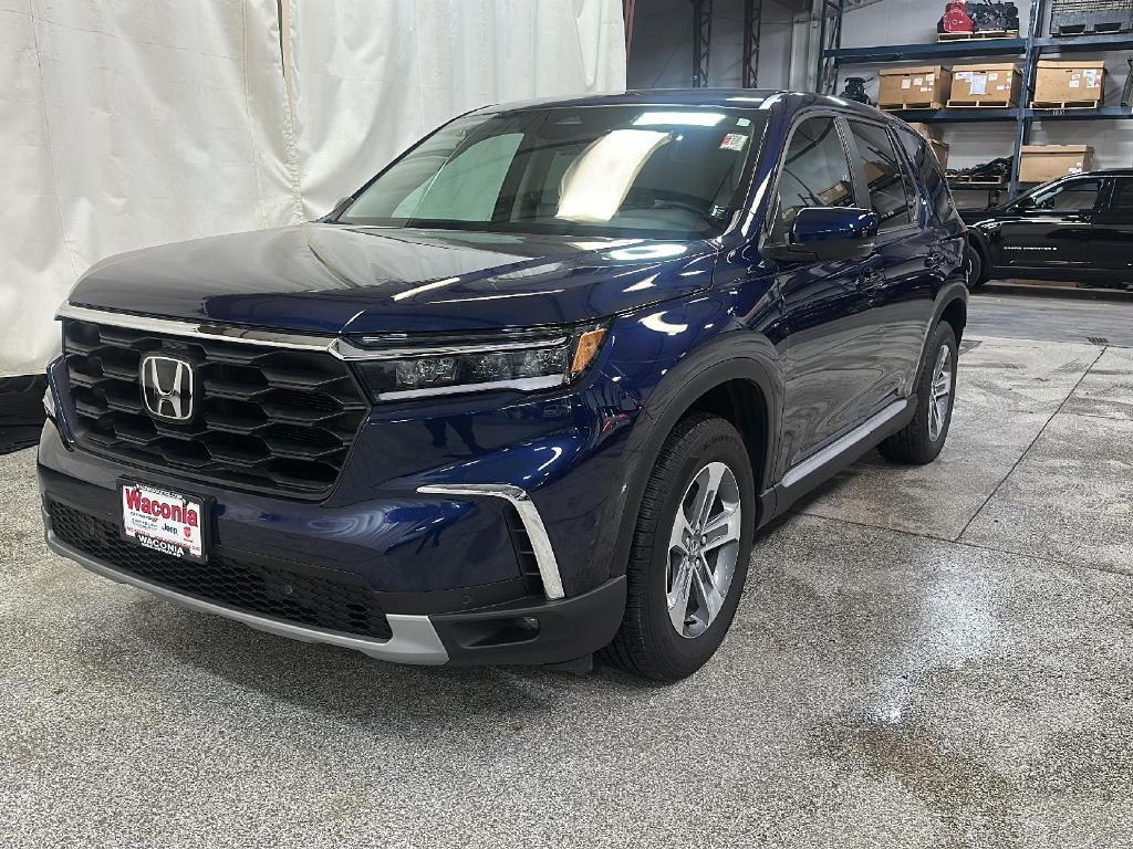 used 2025 Honda Pilot car, priced at $42,988