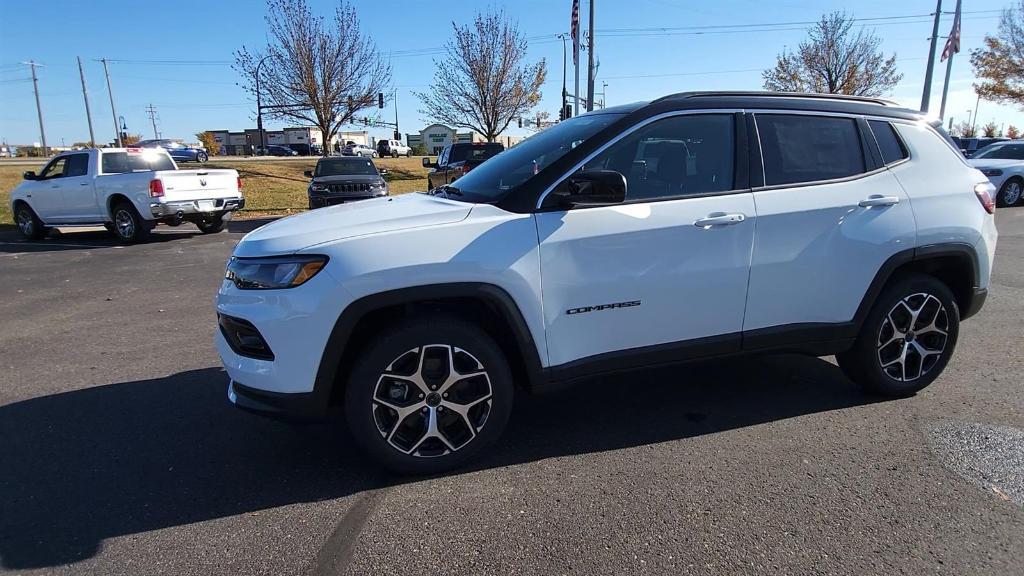 new 2025 Jeep Compass car, priced at $31,962