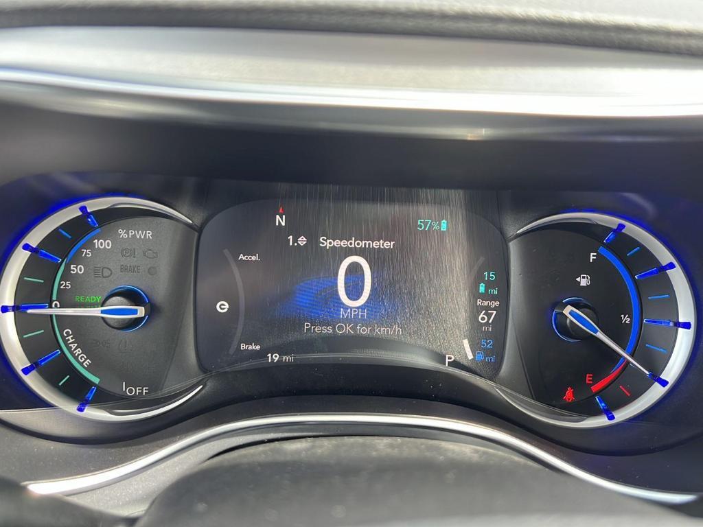 new 2025 Chrysler Pacifica Hybrid car, priced at $52,476