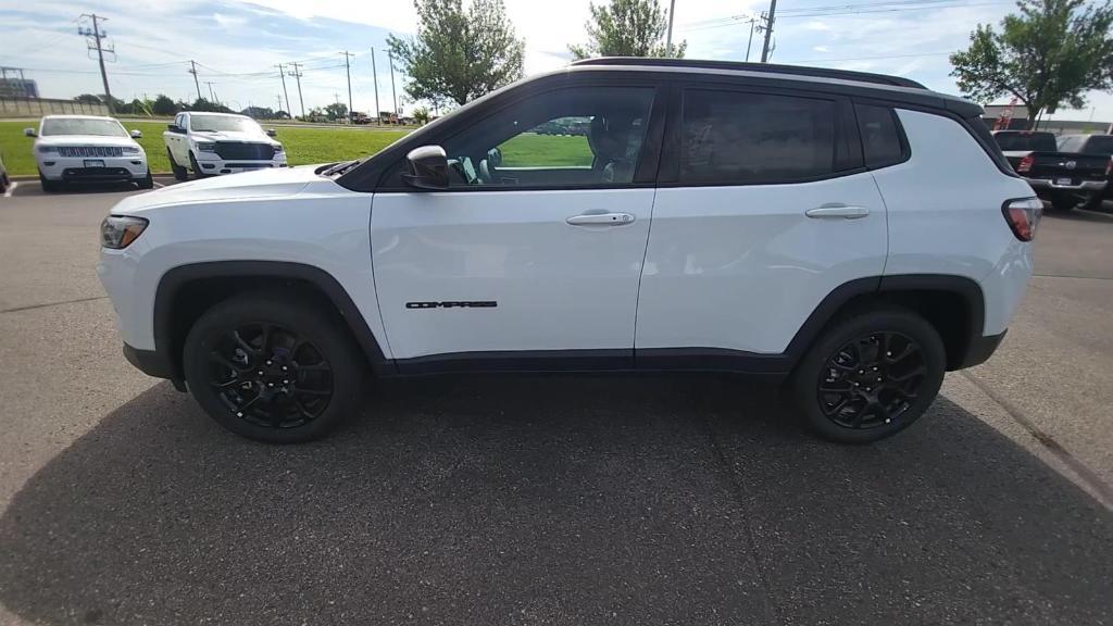 new 2024 Jeep Compass car, priced at $29,623