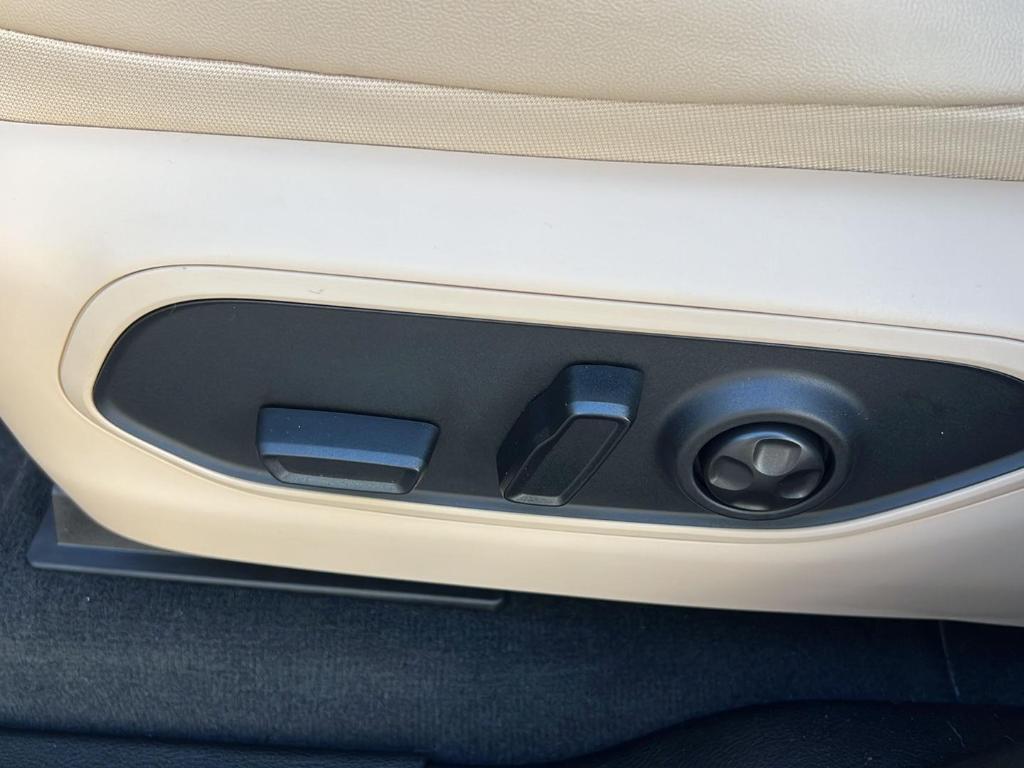 new 2025 Jeep Grand Cherokee car, priced at $44,888