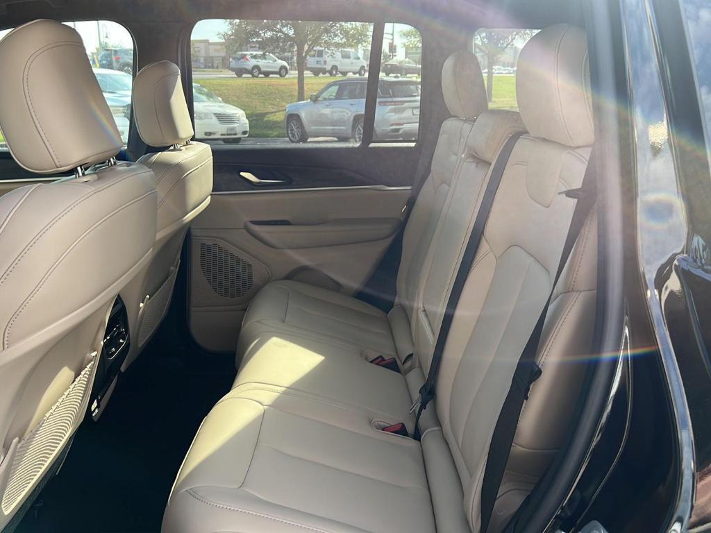 new 2025 Jeep Grand Cherokee car, priced at $44,888