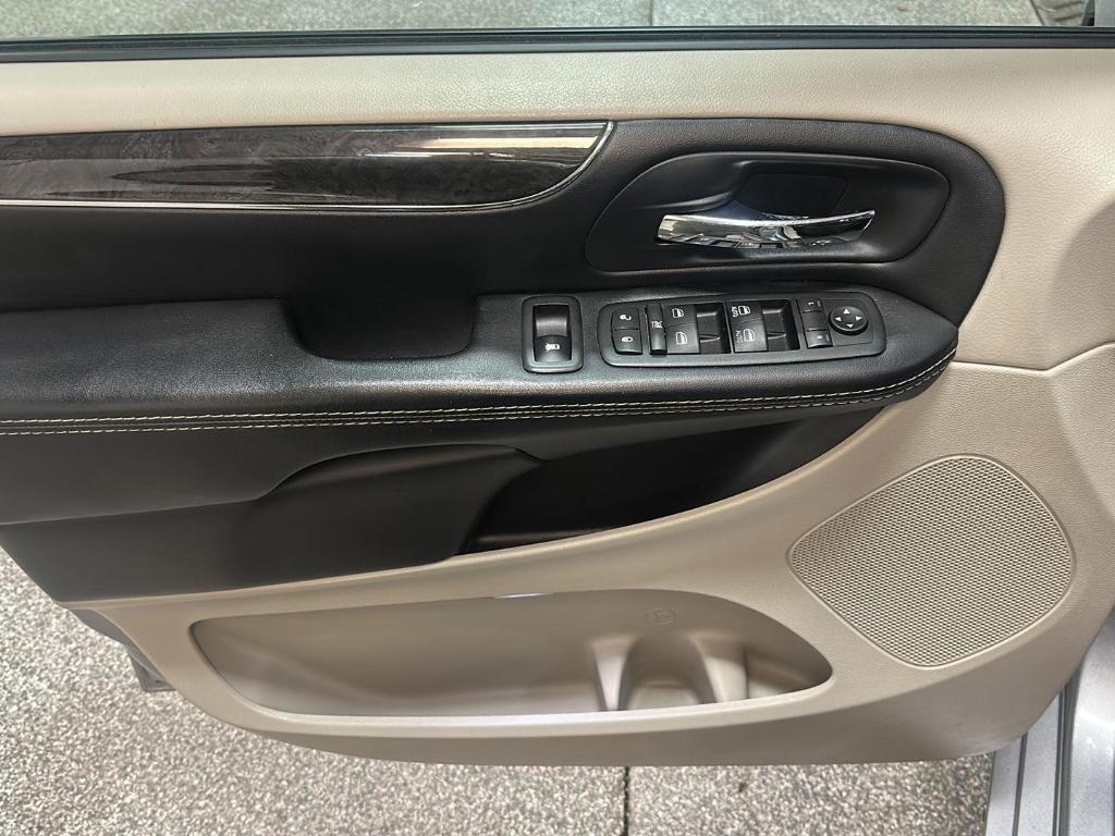 used 2015 Chrysler Town & Country car, priced at $8,988