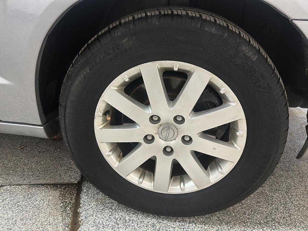 used 2015 Chrysler Town & Country car, priced at $8,988