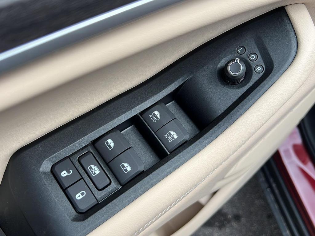 new 2025 Jeep Grand Cherokee L car, priced at $50,032