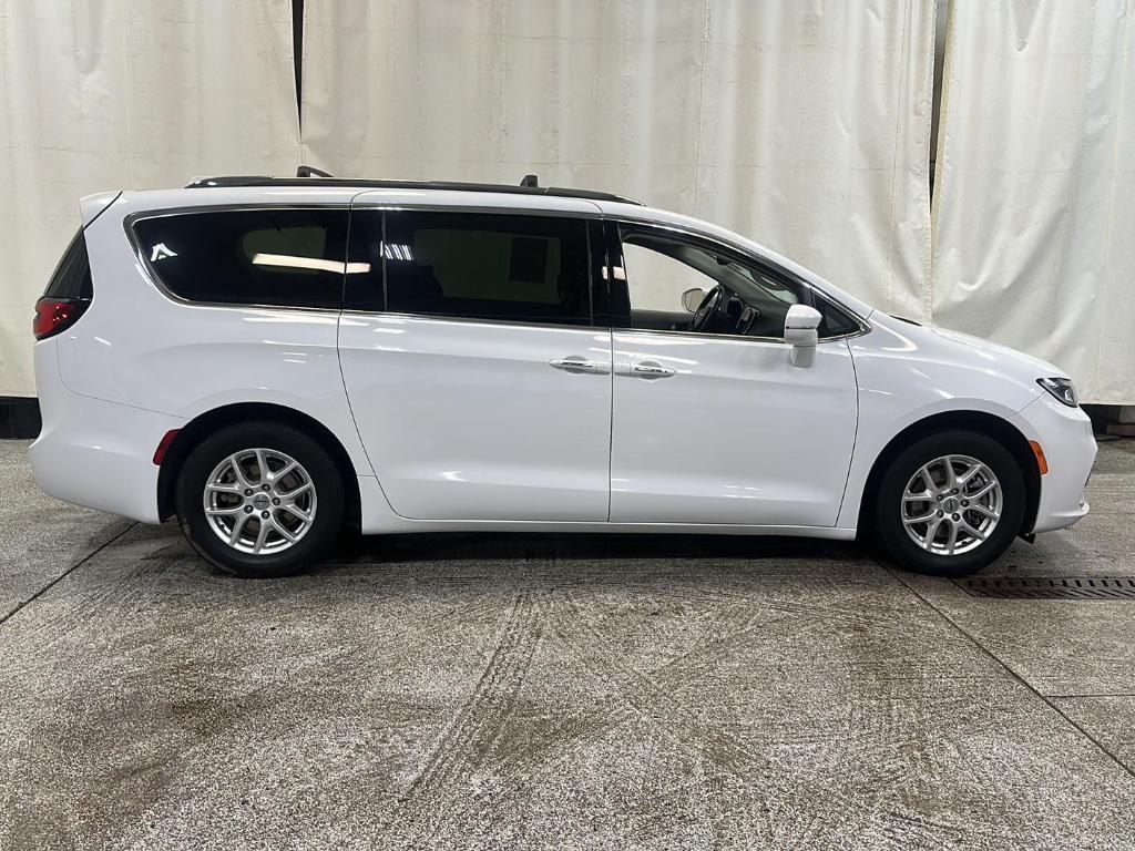 used 2021 Chrysler Pacifica car, priced at $20,999