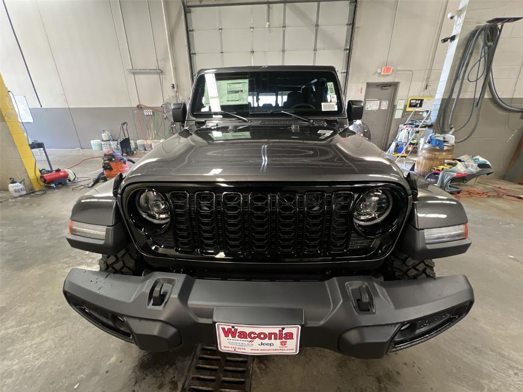 new 2025 Jeep Gladiator car, priced at $47,735