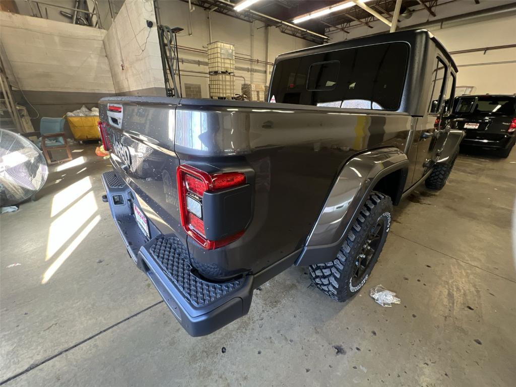 new 2025 Jeep Gladiator car, priced at $47,735