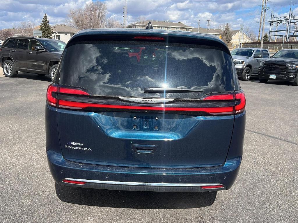 new 2025 Chrysler Pacifica car, priced at $41,222