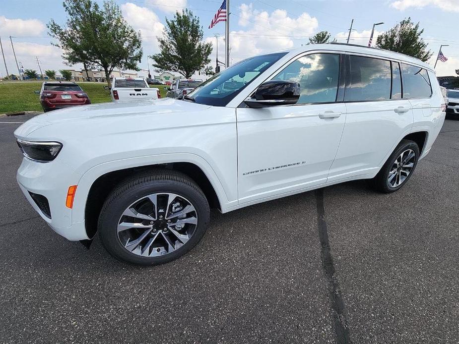 new 2024 Jeep Grand Cherokee L car, priced at $57,638