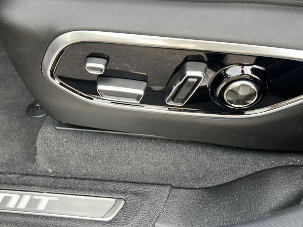 new 2025 Jeep Grand Cherokee car, priced at $65,169