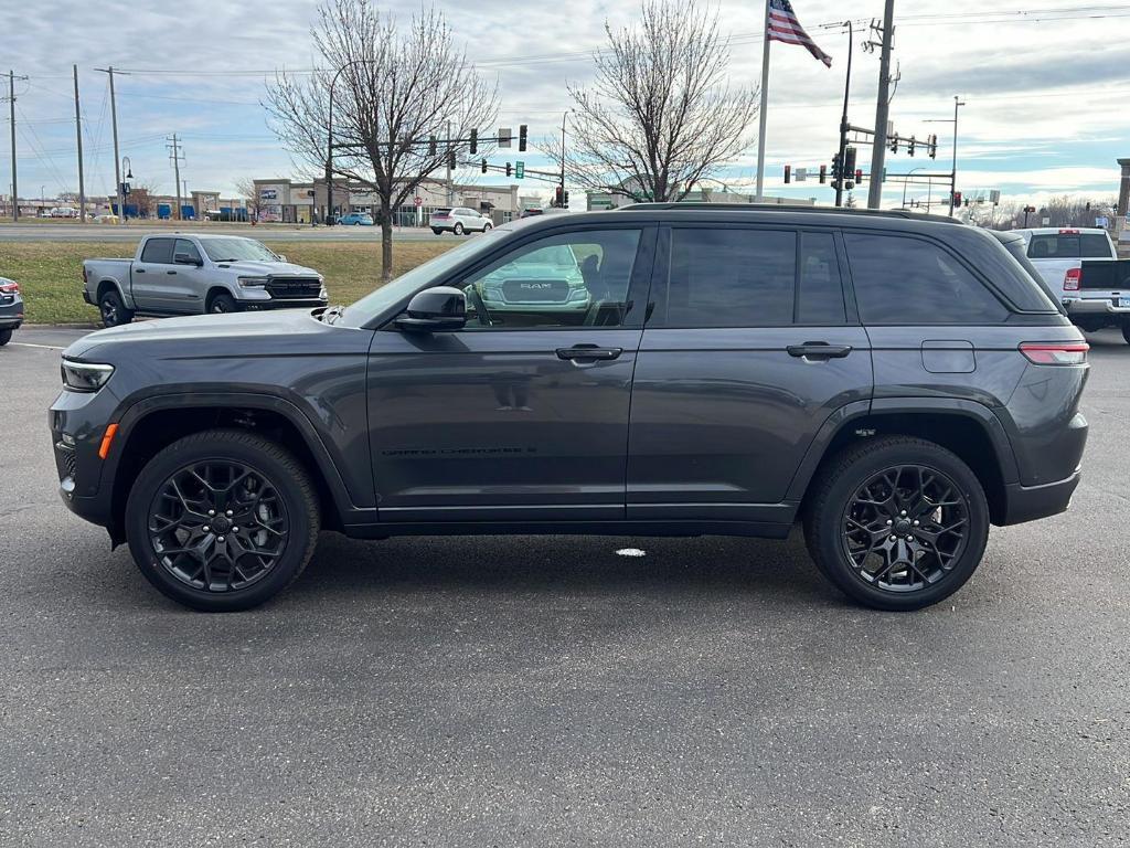 new 2025 Jeep Grand Cherokee car, priced at $65,169