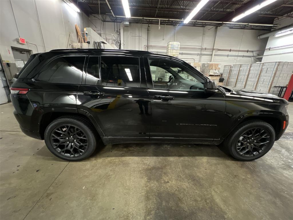 new 2025 Jeep Grand Cherokee car, priced at $68,870