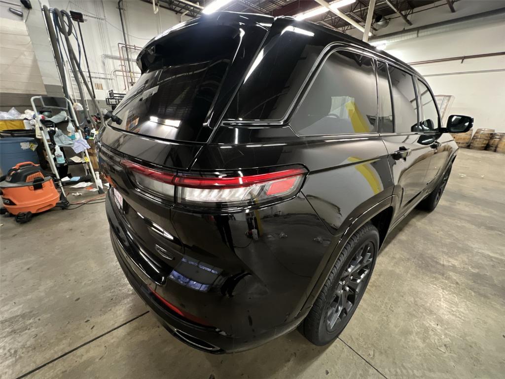 new 2025 Jeep Grand Cherokee car, priced at $68,870