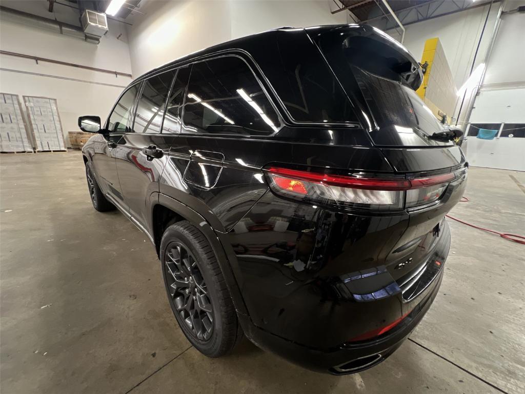 new 2025 Jeep Grand Cherokee car, priced at $68,870