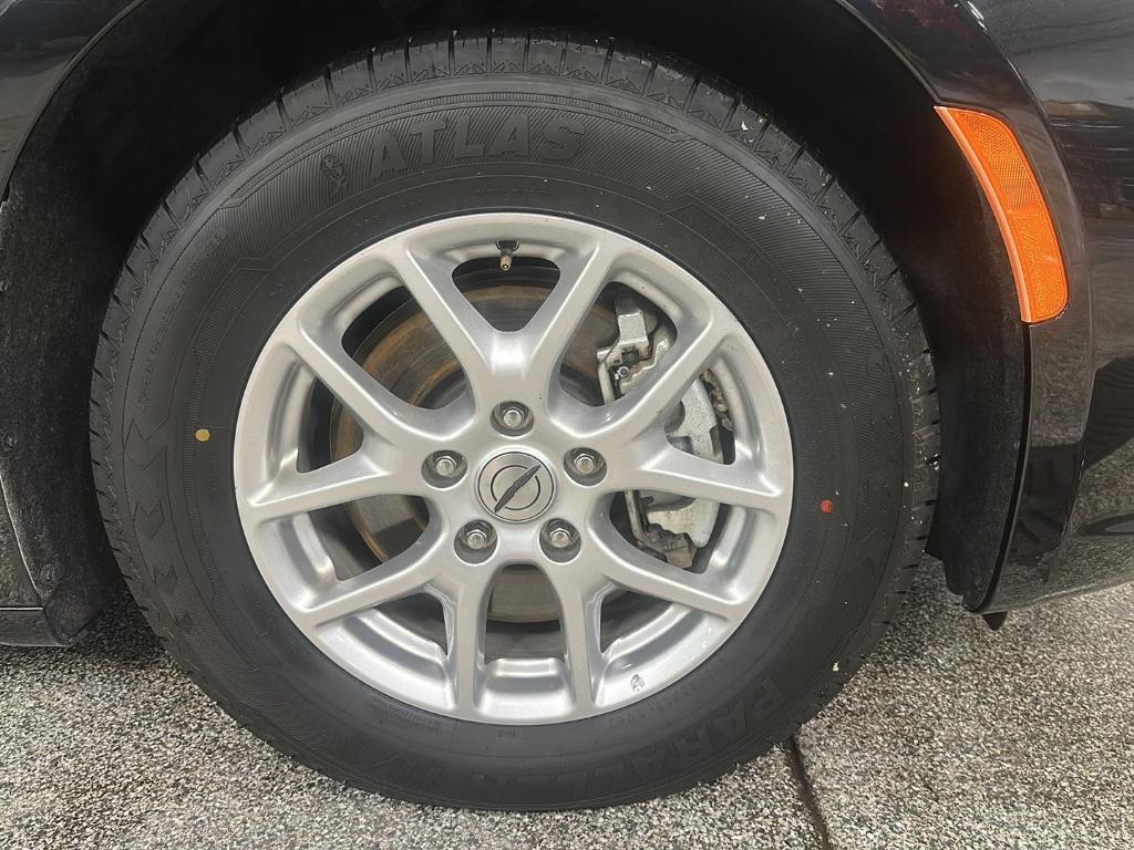 used 2022 Chrysler Pacifica car, priced at $22,999