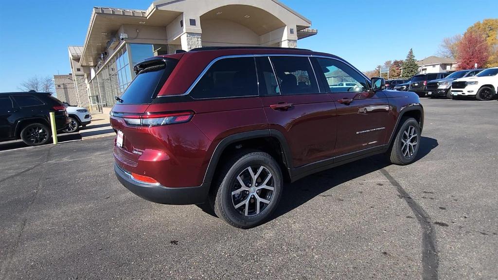 new 2025 Jeep Grand Cherokee car, priced at $51,035