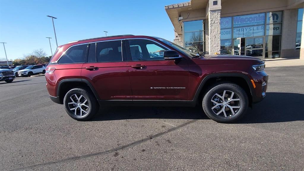 new 2025 Jeep Grand Cherokee car, priced at $51,035