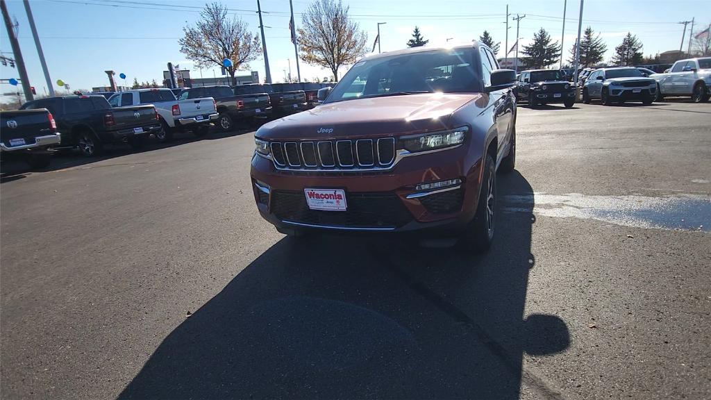 new 2025 Jeep Grand Cherokee car, priced at $49,335