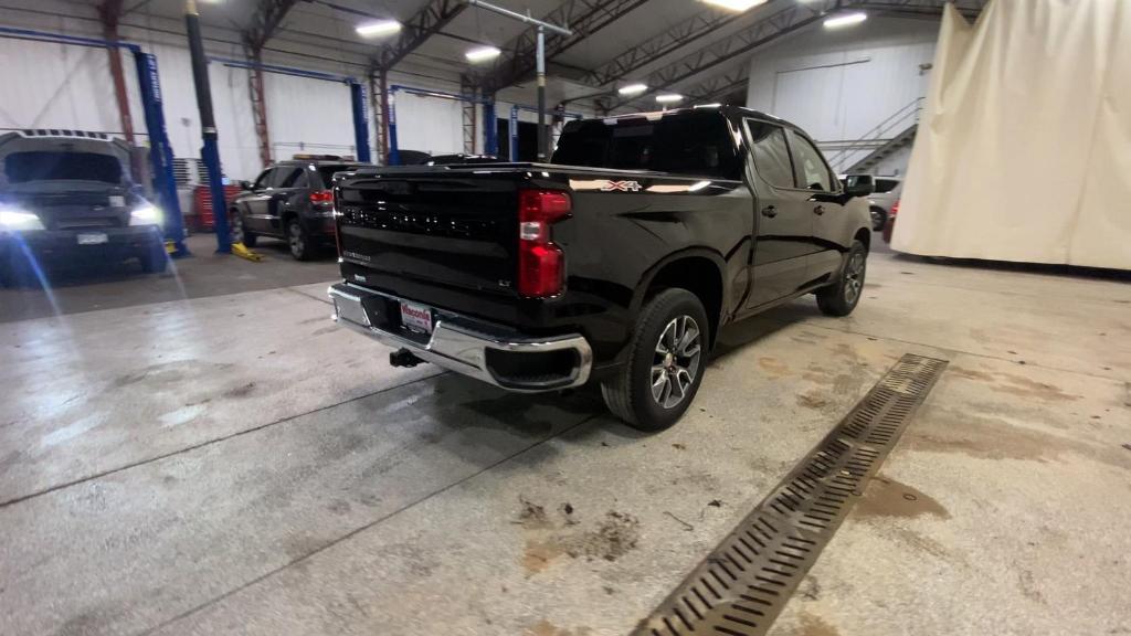 used 2024 Chevrolet Silverado 1500 car, priced at $42,988