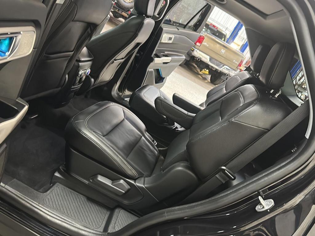 used 2022 Ford Explorer car, priced at $29,999