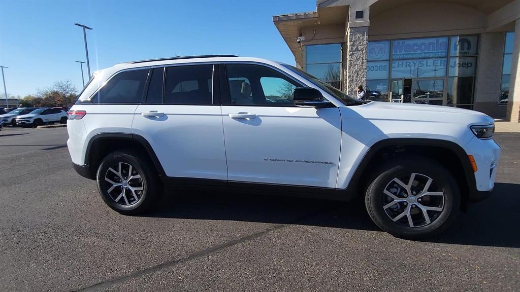 new 2025 Jeep Grand Cherokee car, priced at $50,499