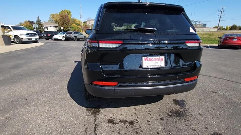 new 2025 Jeep Grand Cherokee car, priced at $50,855