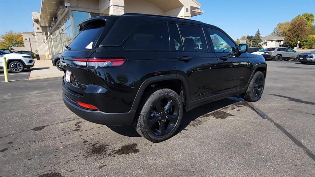 new 2025 Jeep Grand Cherokee car, priced at $50,855