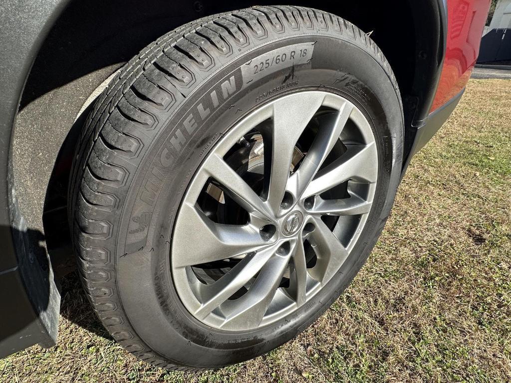 used 2015 Nissan Rogue car, priced at $10,988