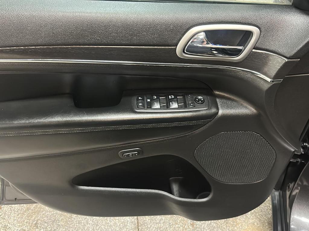 used 2018 Jeep Grand Cherokee car, priced at $18,999