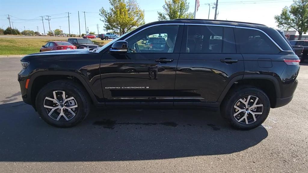 new 2025 Jeep Grand Cherokee car, priced at $51,035